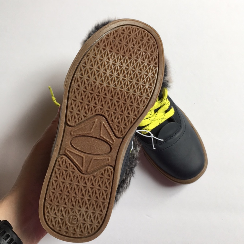 Cat & Jack Kelvin Collar Sneakers New - Picture 5 of 5